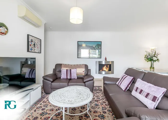 Luxury Penthouse Near Center #1933 公寓 *