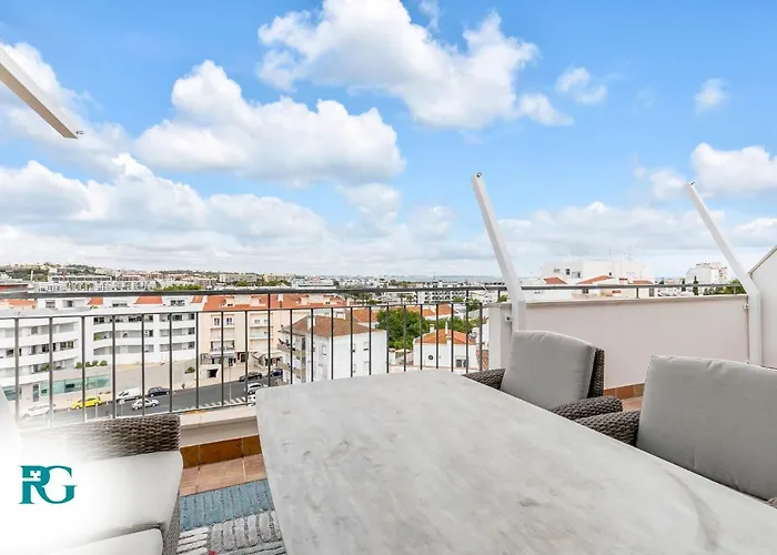 公寓 Luxury Penthouse Near Center #1933